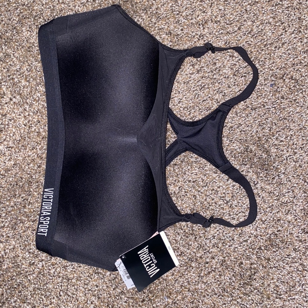 Victoria’s Secret Incredible Lightweight Max